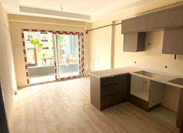 Квартира 1+1, 55м², в комфортабельном комплексе на окончательном этапе строительства в районе Томюк, Мерсин ID-15609 фото-2