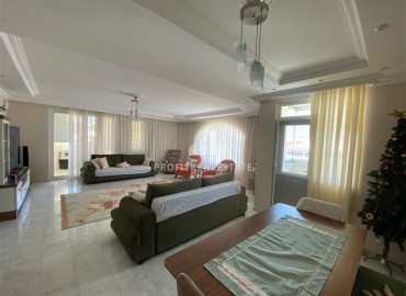 Элегантный меблированный пентхаус с тремя спальнями, 200м², с отдельной кухней и застеклённым балконом, Оба, Аланья ID-15620 фото-3