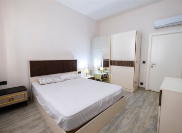 Spacious 3+1 apartment, 160m², with stylish modern furniture and a separate kitchen in Mahmutlar, Alanya ID-15621 фото-8