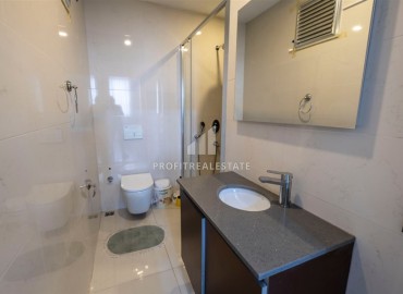Spacious 3+1 apartment, 160m², with stylish modern furniture and a separate kitchen in Mahmutlar, Alanya ID-15621 фото-12