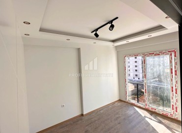 Apartment 1+1, 50m², in a residence with a swimming pool at the final stage of construction, in the Mersin - Tomyuk area ID-15646 фото-7