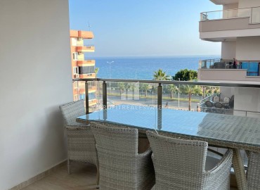 Furnished two bedroom apartment, 20 meters from the sea, Mahmutlar, Alanya, 125 m2 ID-12052 фото-11