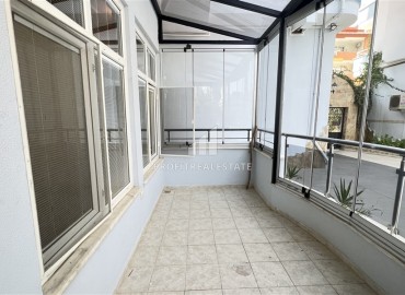 Просторная меблированная квартира 2+1, 140м², с застеклённым балконом, в 150 метрах от Средиземного моря, Оба, Аланья ID-15685 фото-8