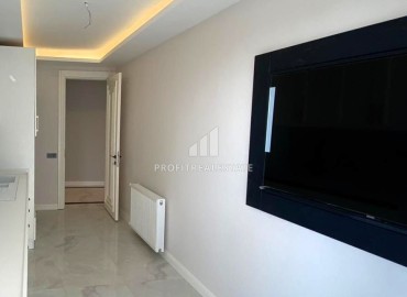 Четырехкомнатная квартира с отдельной кухней, 145м², на берегу моря в Мезитли, в комплексе с бассейном ID-14173 фото-6