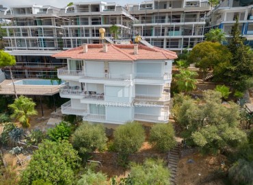 Элегантная квартира 2+1, 120м², с дизайнерским интерьером и потрясающим видом в центре Алании в 200м от пляжа Дамлаташ ID-15696 фото-1