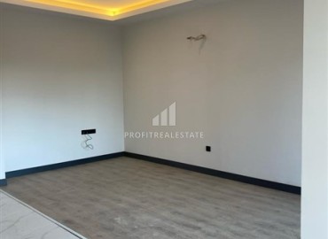 Two bedroom apartment, 90 m², fully finished in a residence with a swimming pool in Alanya - Oba ID-15723 фото-7