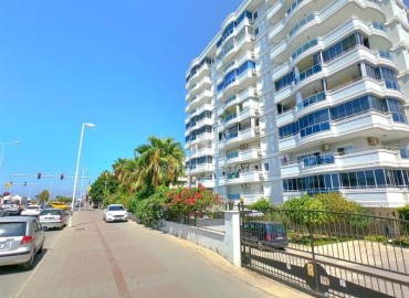 Stunning duplex 4+1, 200m², overlooking the sea and the Alanya fortress on the first coastline in Mahmutlar ID-15744 фото-1