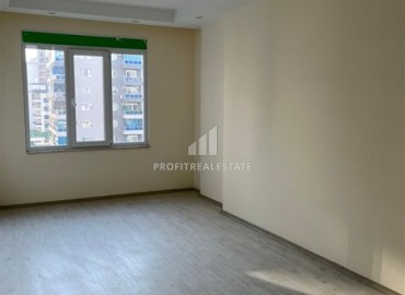 Двухкомнатная квартира без мебели 50м², в новостройке с инфраструктурой, в 300 метрах от моря, в центре Махмутлара, Аланья ID-15761 фото-9