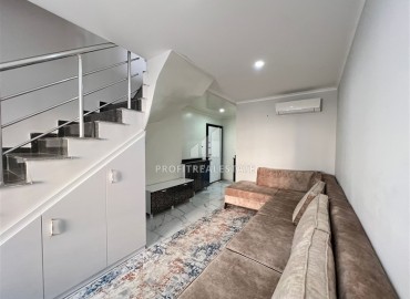 Стильный меблированный пентхаус с тремя спальнями, 145м², с отдельной кухней, в 300 м от моря, Махмутлар, Аланья ID-15775 фото-13