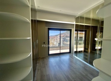 Luxury five-bedroom penthouse, 230m², in a premium residence in the center of Alanya, 650m from the sea ID-15850 фото-20