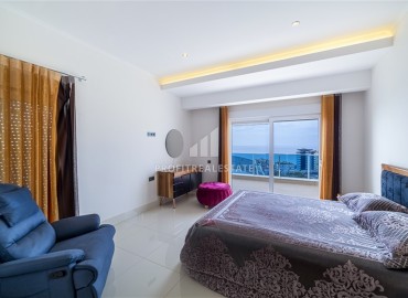 View furnished three-bedroom penthouse, 201m², 250 meters from the Mediterranean Sea, Tosmur, Alanya ID-15866 фото-9
