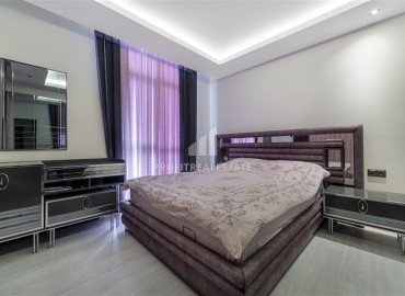 View furnished three-bedroom penthouse, 201m², 250 meters from the Mediterranean Sea, Tosmur, Alanya ID-15866 фото-11