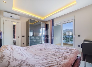 View furnished three-bedroom penthouse, 201m², 250 meters from the Mediterranean Sea, Tosmur, Alanya ID-15866 фото-12