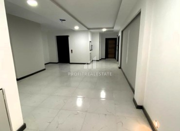 Квартира с двумя спальнями, 110м², в комфортабельном комплексе с бассейном в Каргыпынары, Мерсин ID-15915 фото-5