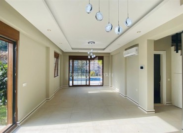 New stylish three-bedroom villa, 150m², with kitchen unit and built-in appliances, Camyuva, Kemer, Antalya ID-15935 фото-14