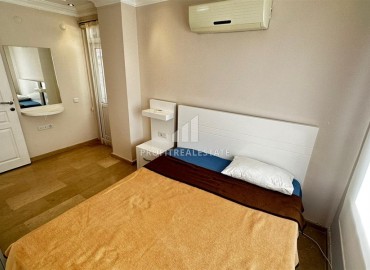 Меблированная частная вилла с четырьмя спальнями, в стиле «лофт», с собственным бассейном в горном районе Алании Тепе, 250м² ID-15961 фото-10