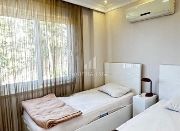 Меблированная частная вилла с четырьмя спальнями, в стиле «лофт», с собственным бассейном в горном районе Алании Тепе, 250м² ID-15961 фото-11
