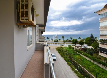 Первая береговая линия в Кестеле: двухкомнатная квартира с видом на море и горы, 60м² с дизайнерским интерьером ID-15971 фото-17