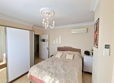 Недорогая вторичная недвижимость: меблированная квартира 2+1, 125м², с отличной локацией в Махмутларе, Алания ID-15985 фото-11