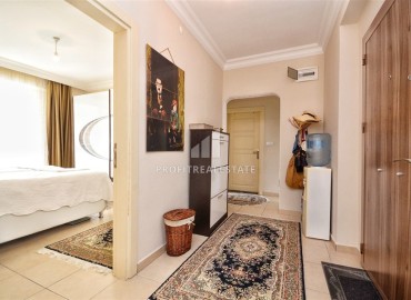 Cozy two-bedroom apartment, 105m², on the central street of Mahmutlar, Alanya, 150m from the sea ID-16038 фото-6