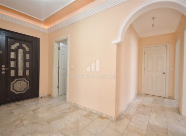 Меблированные апартаменты 2+1, 130м², в комфортабельной резиденции с отличной локацией в Махмутларе, Алания ID-16040 фото-6