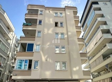 Inexpensive furnished one bedroom apartment 55m², in an urban house, 300 meters from the sea, Mahmutlar, Alanya ID-16045 фото-1