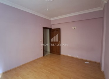 Квартира без мебели 150м², с четырьмя спальнями, с отдельной кухней, в доме городского типа, Сюгозу, Аланья ID-16047 фото-11