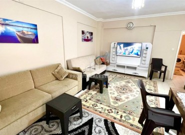Inexpensive furnished two bedroom apartment 115m², with a separate kitchen, 500 meters from the sea, Mahmutlar, Alanya ID-16119 фото-3