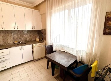 Inexpensive furnished two bedroom apartment 115m², with a separate kitchen, 500 meters from the sea, Mahmutlar, Alanya ID-16119 фото-6