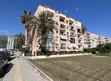Inexpensive two bedroom apartment 100m², unfurnished, in the center of Mahmutlar, Alanya ID-16120 фото-14