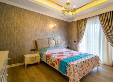 Luxurious 2+1 apartment, on the first coastline, with a luxurious interior and sea views, Oba, Alanya ID-16139 фото-15