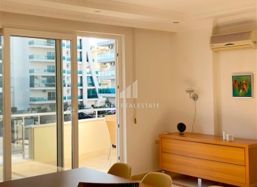 Bright furnished two bedroom apartment 2+1, 110m², 100 meters from the sea, Mahmutlar, Alanya ID-16164 фото-4