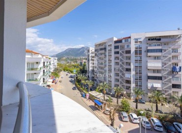 Two bedroom penthouse, 125m², on the main street in Alanya Tosmur, 400m from the sea ID-16184 фото-17
