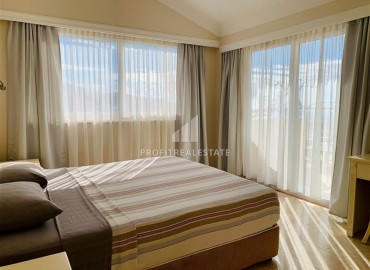 Меблированная двухуровневая квартира 2+1, 137м², в таунхаусе знаменитого комплекса - Gold City,Каргыджак, Алания ID-16284 фото-7