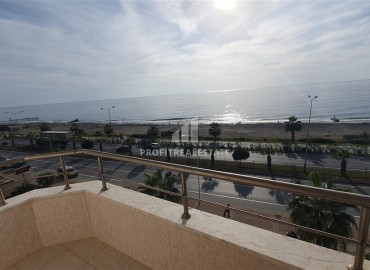 Ready to move in, penthouse 4+1, 180m², in a cozy residence on the seafront in Mahmutlar ID-16300 фото-17