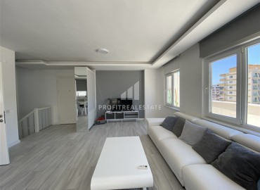 Furnished view penthouse 2+1, 115m², on the central street of Mahmutlar 400m from the coast ID-16301 фото-2