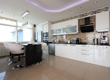 Luxury furnished duplex 3+1, 270 m², with a swimming pool on the terrace, in the area of Alanya - Cikcilli ID-16312 фото-7