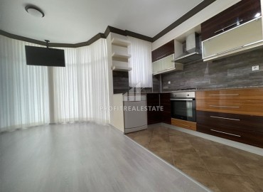 Bright unfurnished apartment with two bedrooms, 400 meters from the sea, Camyuva, Kemer, Antalya ID-16333 фото-4