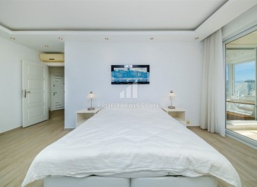 Фешенебельный пентхаус с тремя спальнями, 219м², с великолепным видом на море в районе Авсаллар, Алания ID-16341 фото-13