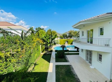 Ergonomic furnished villa for residence permit, with two bedrooms, at an attractive price, Kemer, Antalya ID-16350 фото-13