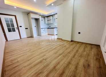 Недорогая трехкомнатная квартира без мебели в новом доме городского типа, Кепез, Анталья ID-16353 фото-5