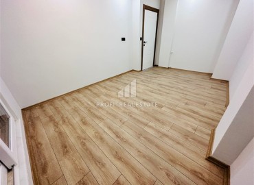 Недорогая трехкомнатная квартира без мебели в новом доме городского типа, Кепез, Анталья ID-16353 фото-15