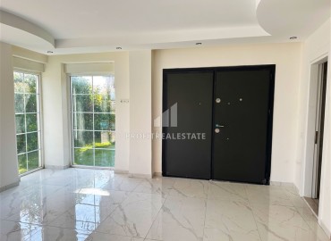 Private three-storey villa, 220m², with four bedrooms with a swimming pool in the elite area of Antalya Belek ID-16390 фото-4