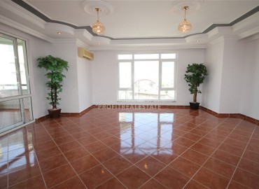 Светлая четырёхкомнатная квартира 155м², без мебели, в комплексе с бассейном, в центре Аланьи ID-16401 фото-3