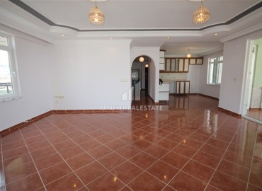Bright three bedroom apartment 155m², unfurnished, in a residence with a swimming pool, in the center of Alanya ID-16401 фото-5