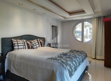 Furnished two bedroom apartment with panoramic windows, in a residence with a swimming pool, Oba, Alanya ID-16402 фото-17