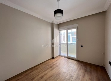 Two bedroom apartment for residence permit, unfurnished, with modern renovation and built-in kitchen, Fener, Muratpasa, Antalya ID-16453 фото-14