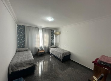 Элитная видовая квартира с тремя спальнями, 188м², в уютном комплексе на берегу моря в Махмутларе, Алания ID-16515 фото-9
