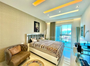 Luxurious view furnished penthouse 3+1, in a premium residential residence in the center of Mahmutlar, Alanya ID-16521 фото-7