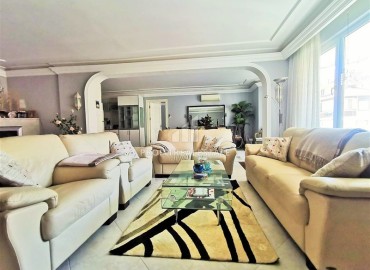 Three bedroom apartment, 145m², in a residence with a swimming pool in Oba, Alanya, 150m from the sea ID-16538 фото-8